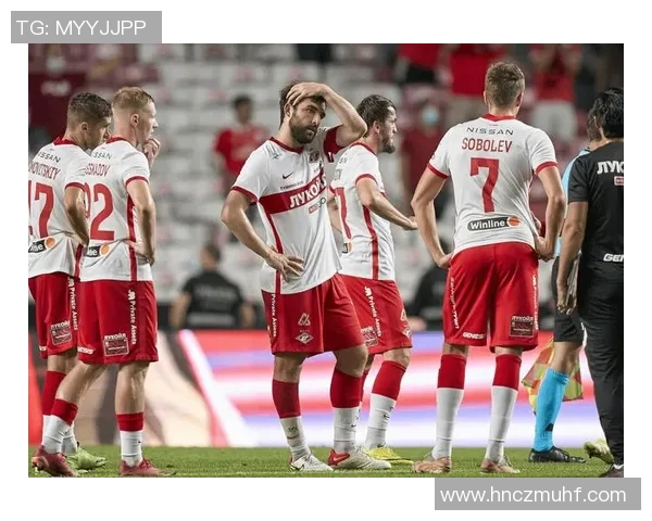 欧克莱卡诺与休姆的精彩对决揭示足球战术的博弈与激情