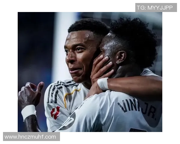 欧冠门票系统崩溃数万球迷排队长达12小时抢购心切